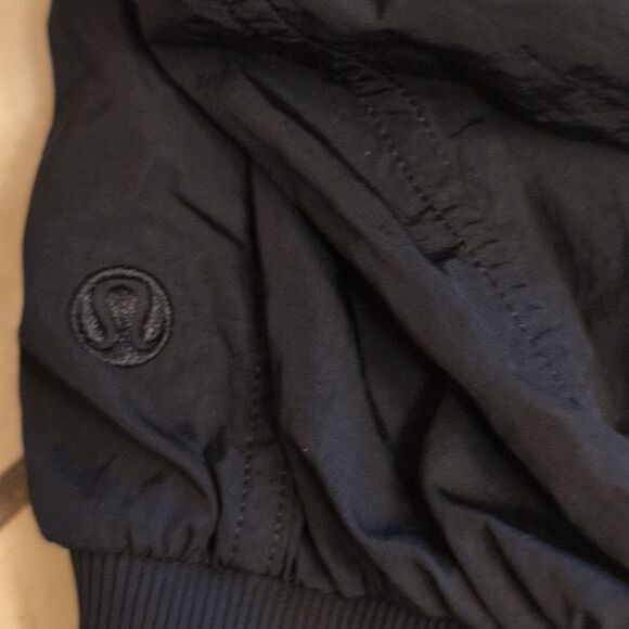 Lululemon Ruched Ribbed-Waist Jacket Black Cropped Size S - Picture 4 of 10